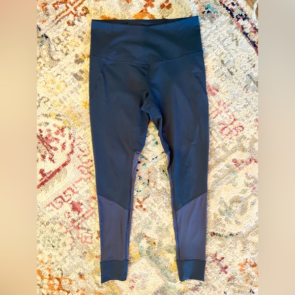 EUC Zella Live In Grey Mesh Legging Size Large - Picture 7 of 10